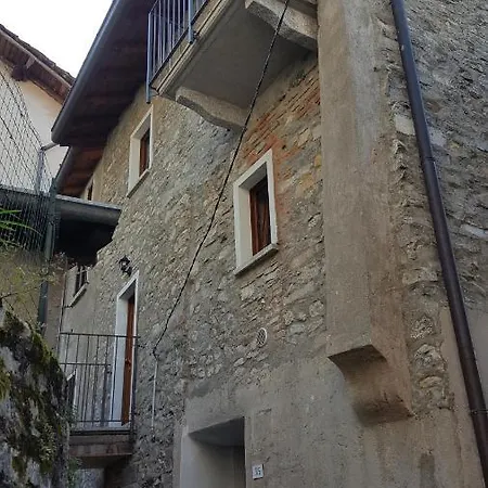 Сasa de vacaciones Delphina's House